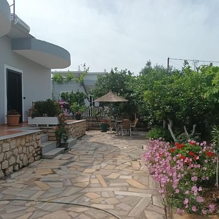 Vila Rexhaj Ksamil Buitenkant foto
